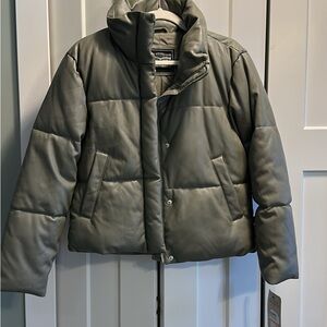 NWT Levi's Vegan Leather Sage Green Puffer Coat Jacket, Wms Sz Small